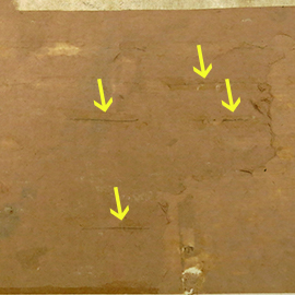 前人頂條下描繪的鉛筆線